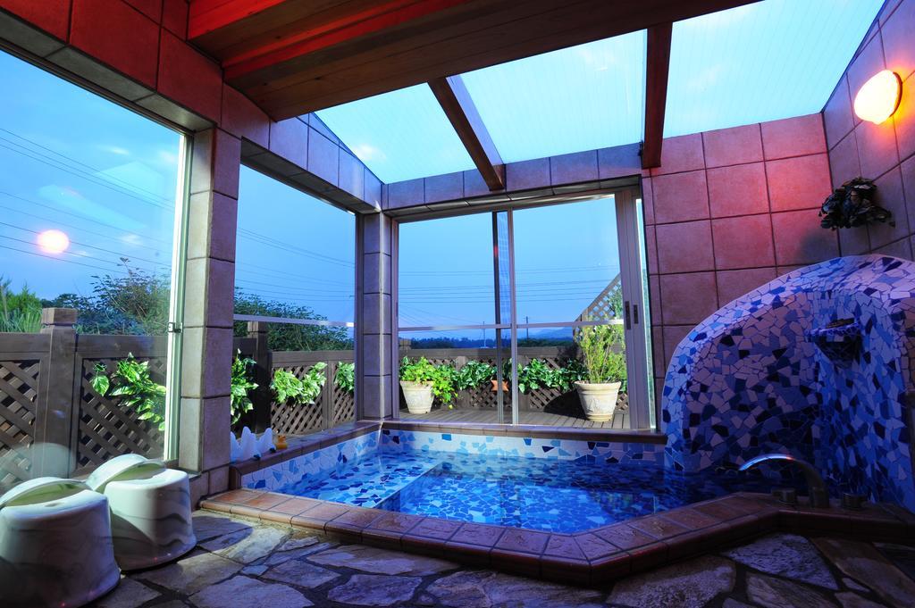 Pension & Bodyboard Shop Mermaid Tateyama  Exterior photo